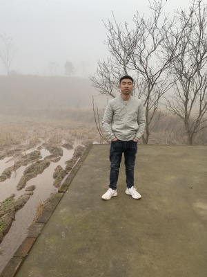 成都【迷路的小猪】