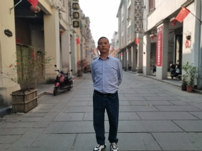 四川【一粒尘埃】