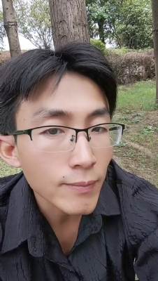 鎮江【會游泳的貓】